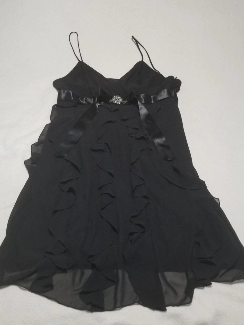 Scarlett Women Size 16 Black Ruffle Party Formal Dress Side Zip Lined Rhinestone